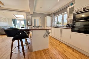 Kitchen/Dining/Family Room- click for photo gallery